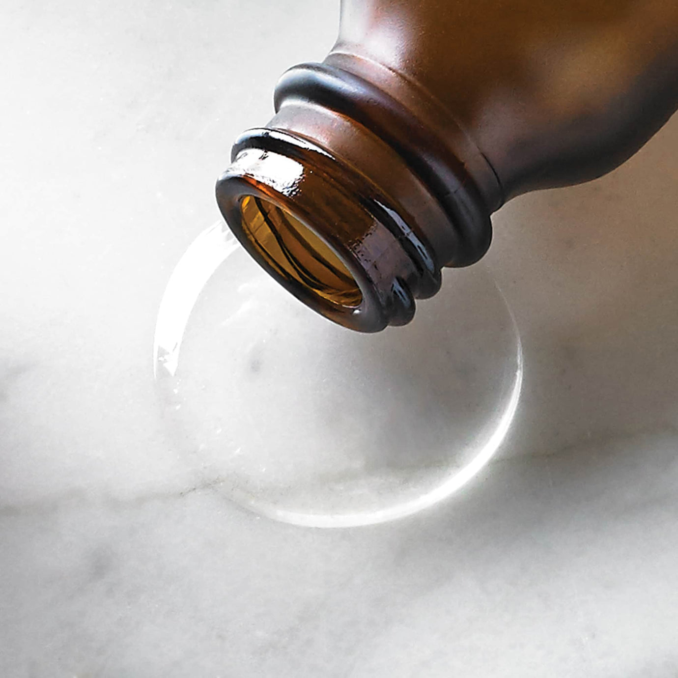 Retinoids vs Retinol: What's the Difference?